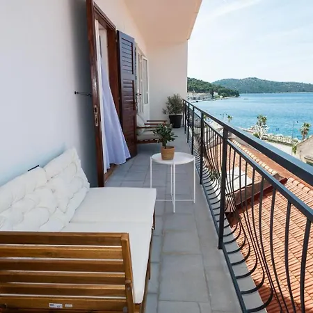 Apartment Elena *